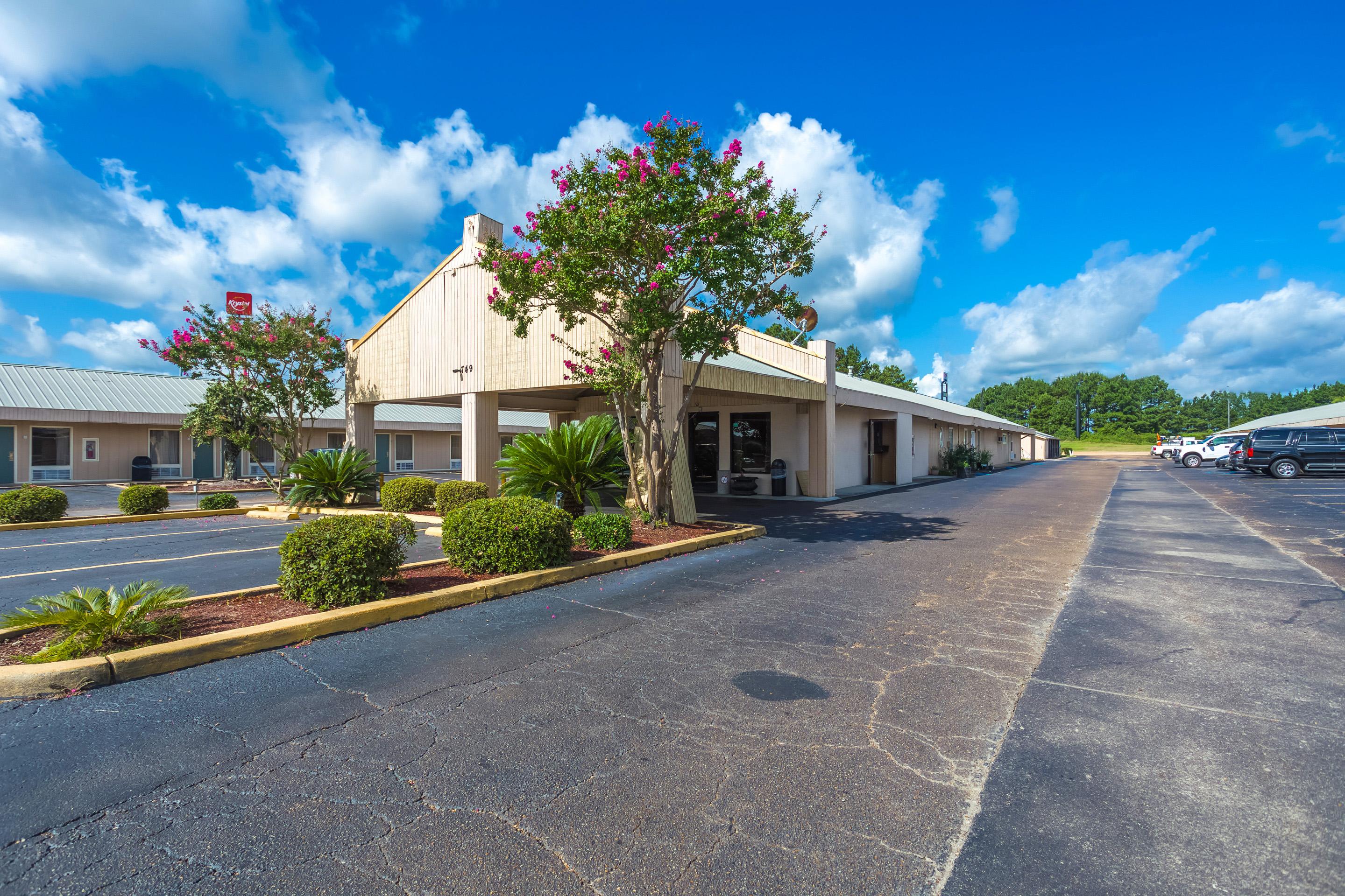 Rodeway Inn & Suites Brookhaven Esterno foto