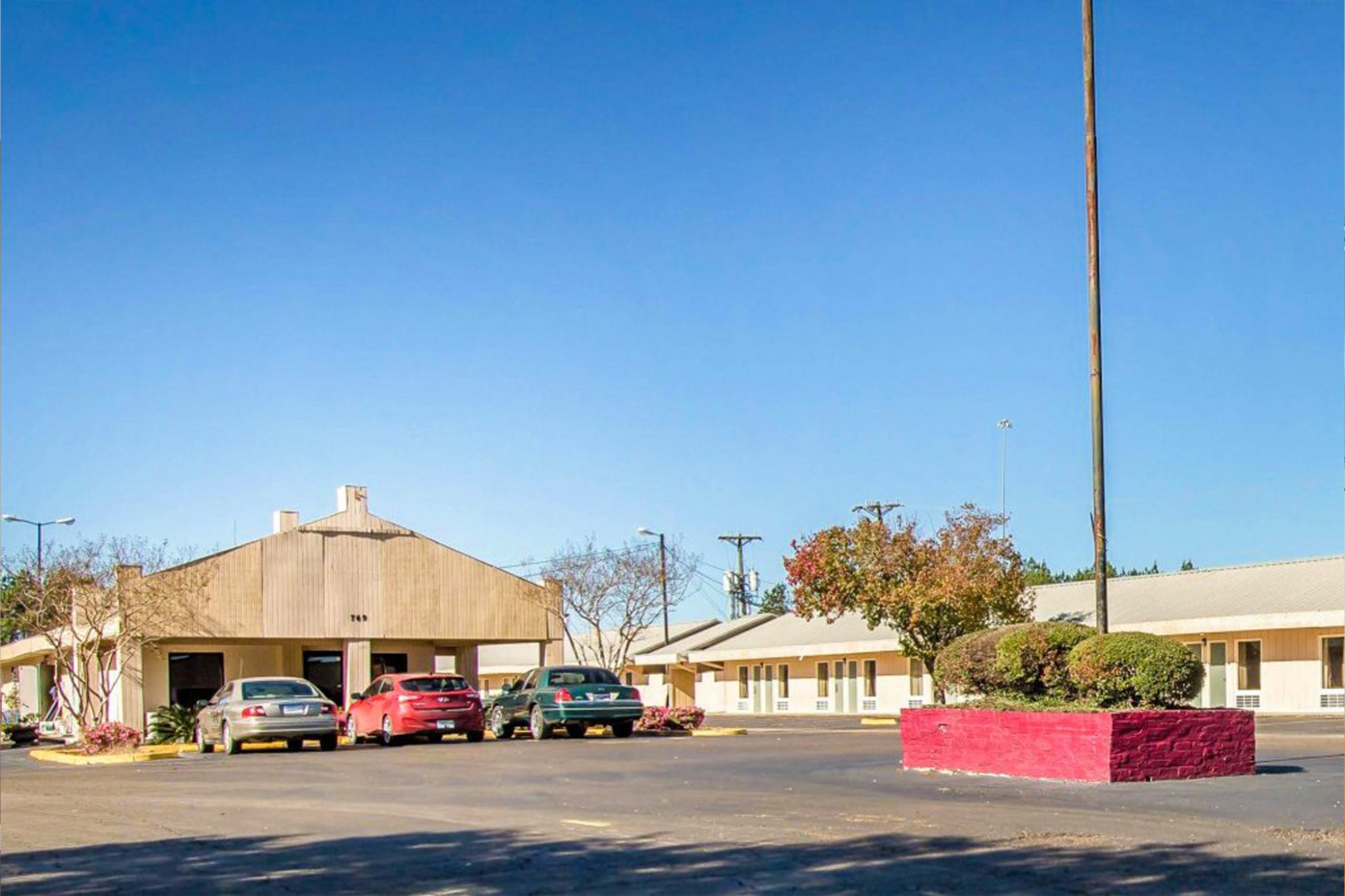 Rodeway Inn & Suites Brookhaven Esterno foto