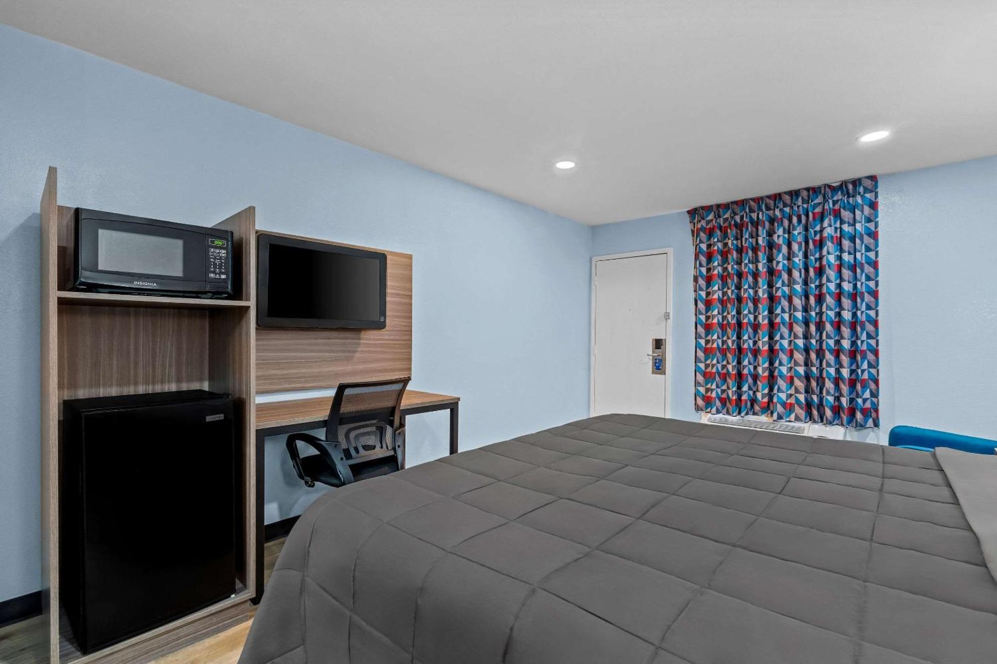 Rodeway Inn & Suites Brookhaven Esterno foto