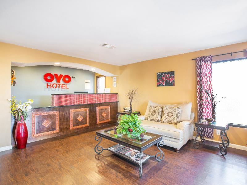 Rodeway Inn & Suites Brookhaven Esterno foto
