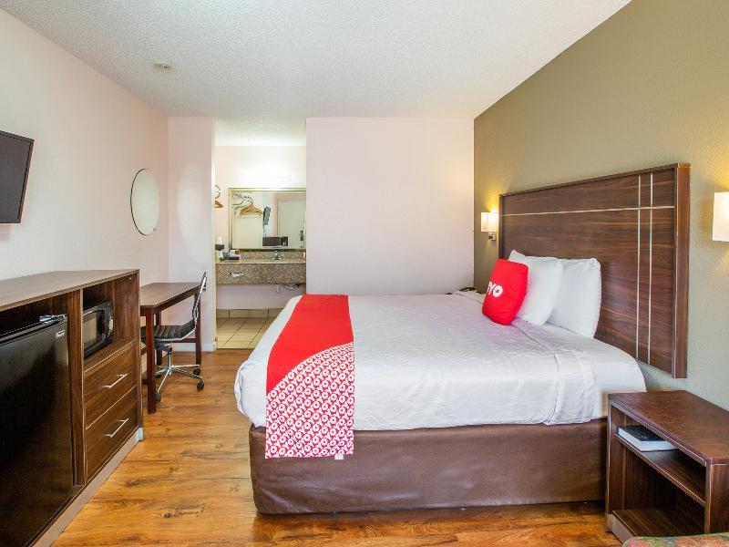 Rodeway Inn & Suites Brookhaven Esterno foto